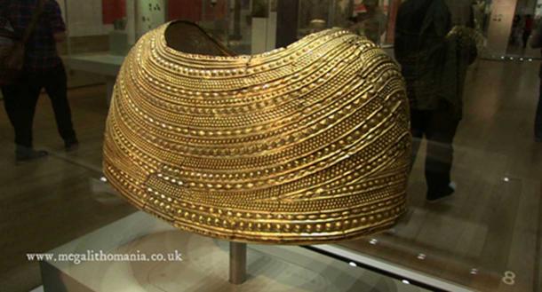 The Mold cape made of gold now on display in the British Museum. (Image via author)