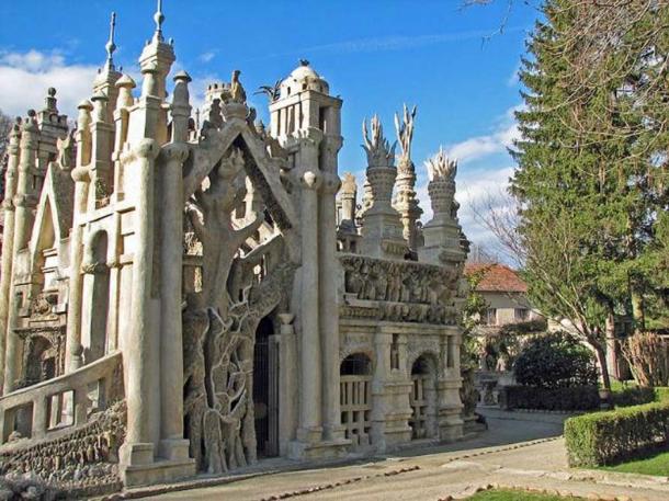 The Palais Idéal. Realized by the postman Ferndinand Cheval (Hauterives, France). South side.