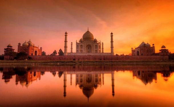The Taj Mahal at sunset.