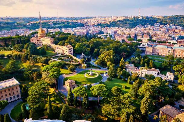 The Vatican evokes the political and religious dimensions of gardens. (Marek.69/CC BY SA 3.0)