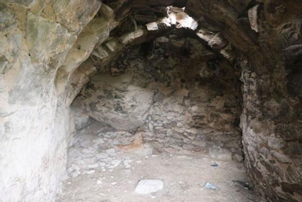 The carvings were found in a barn that had been used for cattle. (Yücel Şenyurt / Fair Use)