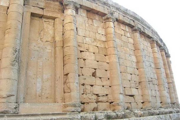 The false door with a cross-shape on the Royal Mausoleum of Mauretania.