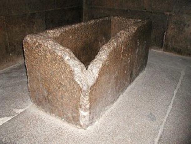 The granite sarcophagus in the King’s Chamber of the Great Pyramid. (Author provided)