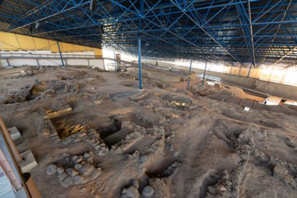 The houses of the Troglodyte Complex are clustered around the Cueva Pintada.