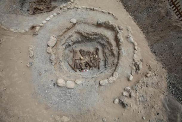 The incense burner in one of the tombs can be seen at the middle bottom edge of the central circle of this fire pit. (Xinhua Wu / Fair Use)