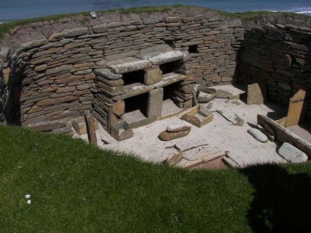 The inside of a Neolithic house constructed on Skara Brae in Orkney, northern Scotland. (Wknight94/CC BY SA 3.0)