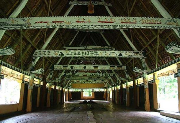 The interior of the meetinghouse (Photo by Pacificworlds)