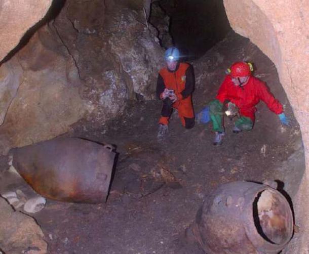 The jars found in a Sicilian cave were found to have small traces of wine residue