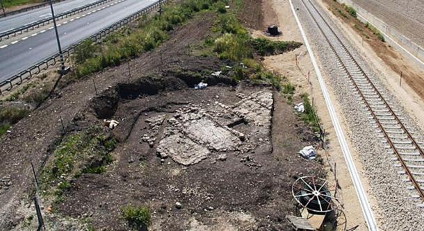 The kilns that were exposed right next to the train tracks.