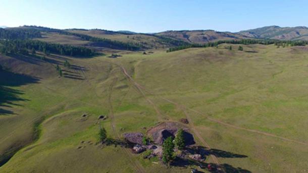 2,300 Year-Old Log Cabin Dug Out Of Permafrost Rebuilds Perfectly