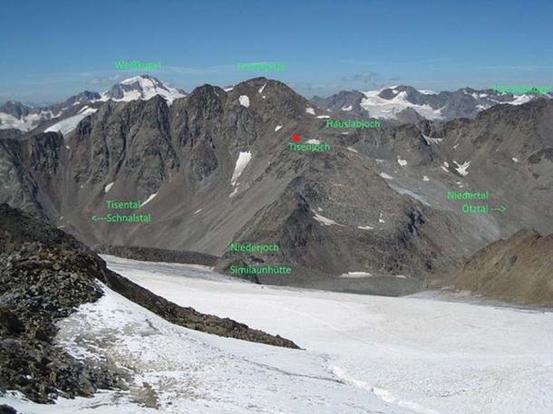 The mountain area where the mummy of Ötzi was found (marked by red dot) 