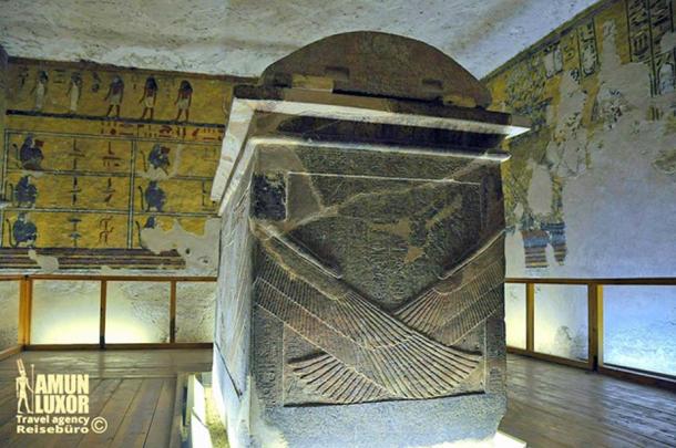 The reconstructed sarcophagus of King Aye rests in the burial chamber of his tomb. Western Valley of the Kings (WV23). J.G. Wilkinson described what he saw: âContains a broken sarcophagus and some bad fresco painting of peculiarly short and graceless proportionsâ. (Photo: Daniel Beck/Amun-Luxor)