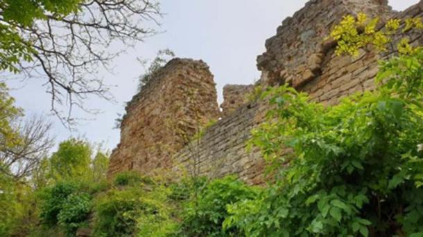The ruins of the Zishtova (Kaleto) Fortress in Svishtov are among the tallest surviving ruins of medieval fortresses in Bulgaria. (Svishtov Municipality)