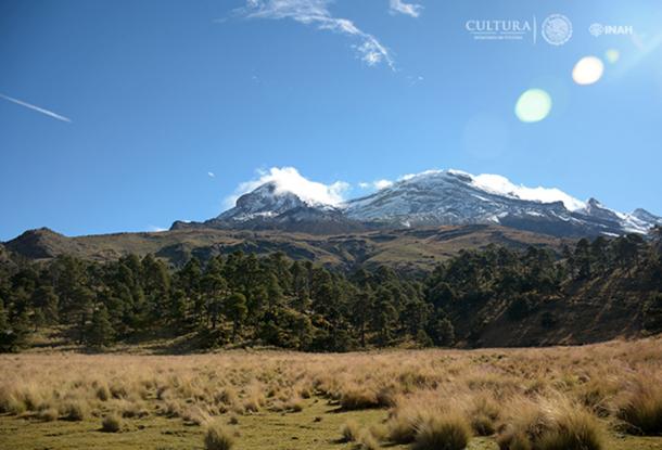 The small lake is situated in the foothills of Iztaccihuatl volcano. (Image: Isaac Gómez, courtesy of Archaeological Project Nahualac,