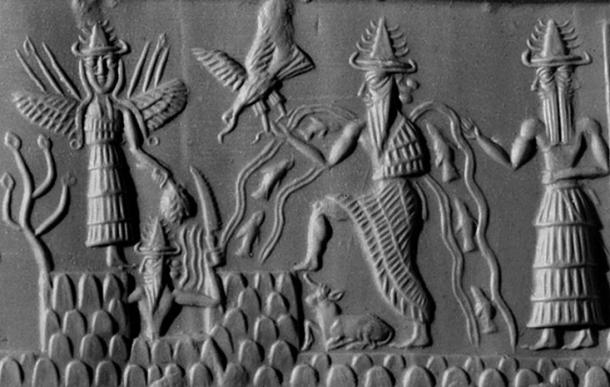 The winged goddess, Ishtar (Sumerian Inanna) is depicted on the left. The weapons rising from her shoulders symbolize her warlike characteristics. (Public Domain)
