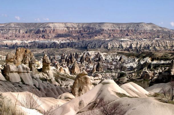 This expansive fortress-city of Cappadocia, Turkey. (CillanXC / CC BY-SA 3.0)
