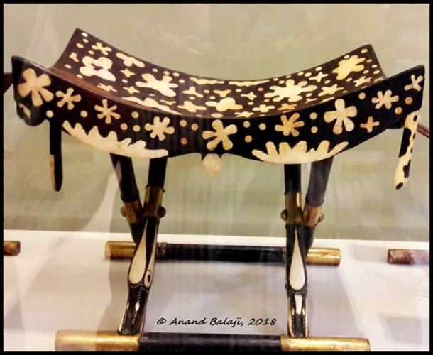 This folding stool from the Tomb of Tutankhamun is made of ebony and inlaid with ivory. The seat was created in this manner so as to imitate leopard skin. Egyptian Museum, Cairo.