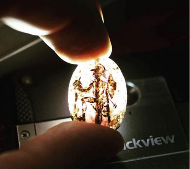 This tiny image shows Perseus with Medusa’s head. (Astrakhan Archaeology/ Fair Use)