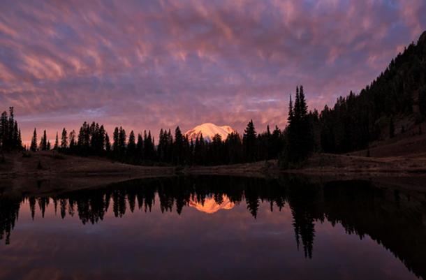 Tipsoo Lake, Mt. Rainier Nat'l Park, Washington. 