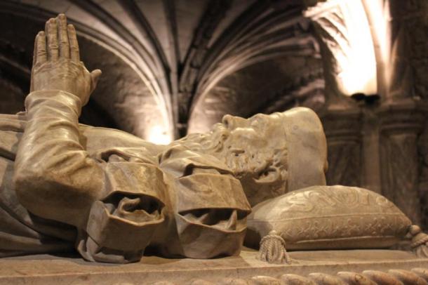 Tomb of Vasco da Gama in the Jerónimos Monastery in Belém, Lisbon. (Christine und Hagen Graf / CC BY-SA 2.0)