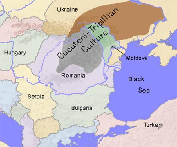The Trypillia culture (known as Cucuteni in Romania) expanded over much of southeastern Europe and it certainly looks like they made the copper axe, but they never made it to Poland (Saukkomies / Public Domain)
