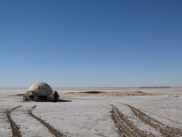 Tunisia's Chott el Djerid salt lake as the shooting location for Tatooine, home to both Skywalker and hideaway for Obi-Wan Kenobi in the Star Wars movie series. (Stefan Krasowski / CC BY 2.0)