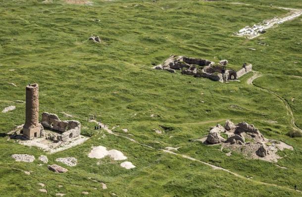 The Urartian ruins around Turkey's Lake Van. (berna_rikur / Adobe Stock)
