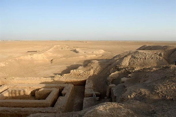 Uruk Archaeological site at Warka, where the 5,000-year old, signed Sumerian tablet was unearthed. (MOD / OGL)