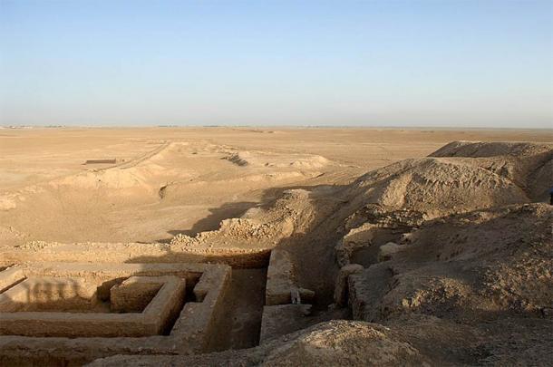 Sitio arqueológico de Uruk en Warka, donde se desenterró la tablilla sumeria firmada de 5.000 años. (MOD/OGL)