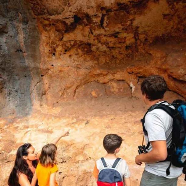 The Araña Caves of Valencia: Entering a Bygone Era Through Rock Art