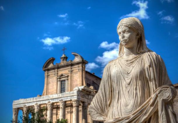 Vestal virgin statue Rome. (Steve Kuttig/Adobe Stock)