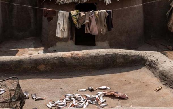 View from a Tammari roof, Koutammakou. (Brink, C / CC BY 2.0)