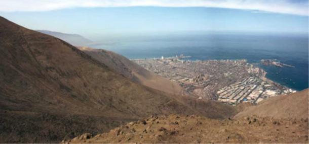 View of Iquique from Cerro Esmeralda, Chile. (Museo Regional de Iquique)
