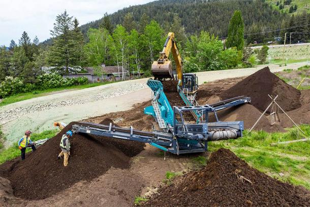 The WLIB rented a power screening plant to process soil poles when COVID-19 restrictions put community archaeology day on hold. (Sugar Cane Archeology)