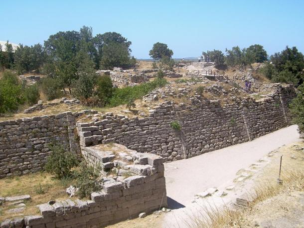 Walls of Troy. (CherryX/CC BY SA 3.0)