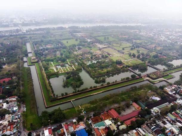 Aerial view of the Imperial City of Hue, Vietnam (diy13/ Adobe Stock)