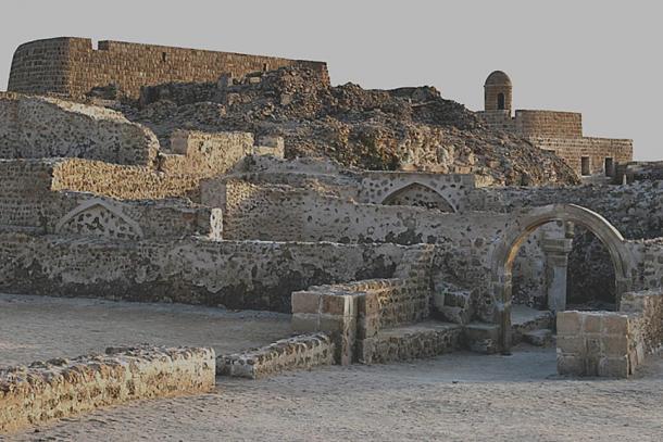 The Qal’at al-Bahrain site as it stands today. 