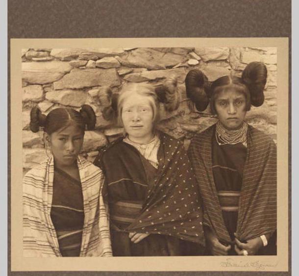 An albino Native American girl from the Hopi tribe photographed in 1886. (Reddit)