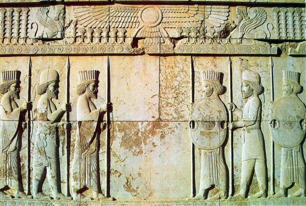 Eumenes also gained allies in Mesopotamia in his quest to gain more troops for his ultimate battles with Antigonus. Apadana Hall, 5th-century BC carving of Persian archers and Median soldiers in traditional costume. (Arad / CC BY-SA 3.0)