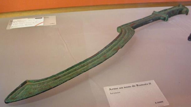 An ancient Egyptian khopesh sword. (Guillaume Blanchard/CC BY SA 3.0)