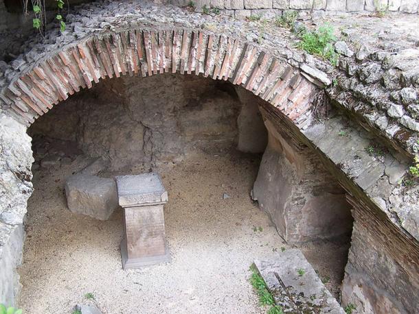 The end arches survive in this part of the ancient Roman bathing complex (thermae) with the roof mostly gone. Representational image.