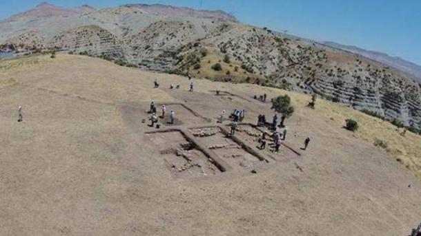 Archaeologists believe the mini Göbekli Tepe was used as a meeting place. (Düzgün Avseren / Facebook)