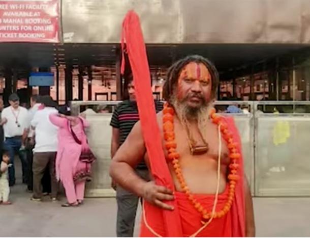 Ayodhya-based seer, Jagadguru Paramhans Das, was denied entry into the Taj Mahal for carrying an iron brahmdand, an ancient weapon weapon used by Hindu seers. (Hindustan Times / YouTube)