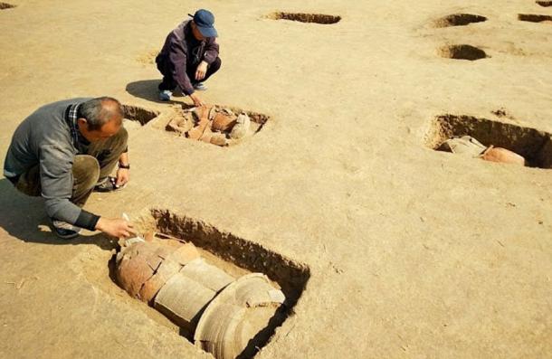 Urn burials have become popular and affordable, as well as being culturally appropriate.  These are urn burials found near the ancient town of Fudi, Huanghua, north China's Hebei Province in 2016. (Xinhua/Yang Shiyao/TANN)