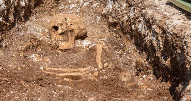 One of the Anglo-Saxon burials found by Wessex Archaeologists at the Lincolnshire cemetery. (Screenshot/ © Wessex Archaeology)