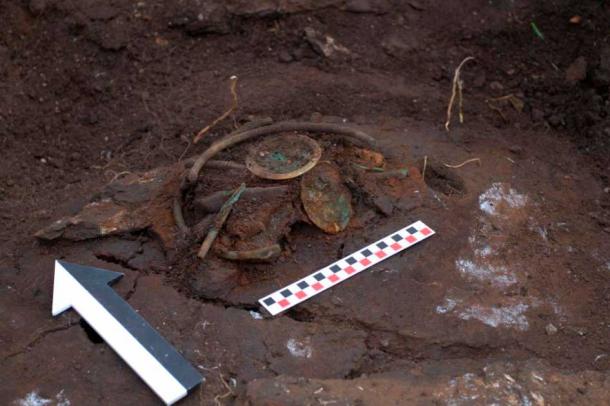 The carefully arranged sacrificial peat bog treasures (Mateusz Sosnowski)