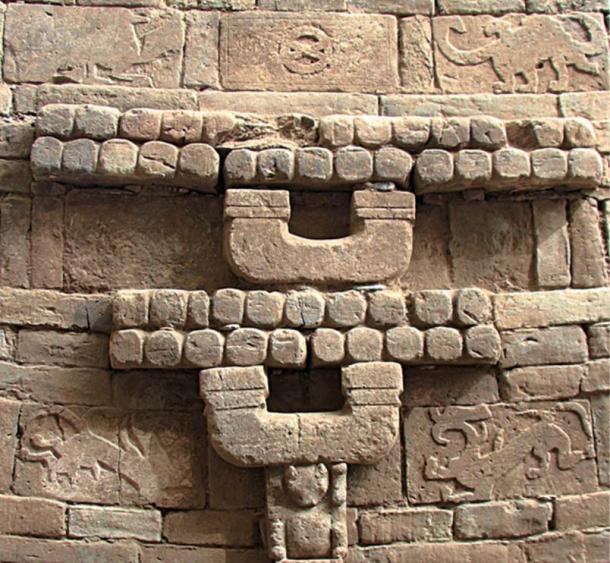 Carving instead one of the tomb depicts the Vermilion Bird of the South