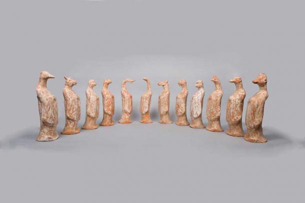 Set of 12 ceramic zodiac figures, from the 8th century. From left, rat, ox, tiger, rabbit, dragon, snake, horse, ram, monkey, rooster, dog and pig. Tang dynasty (618–907), Metropolitan Museum of Art. (Public domain)