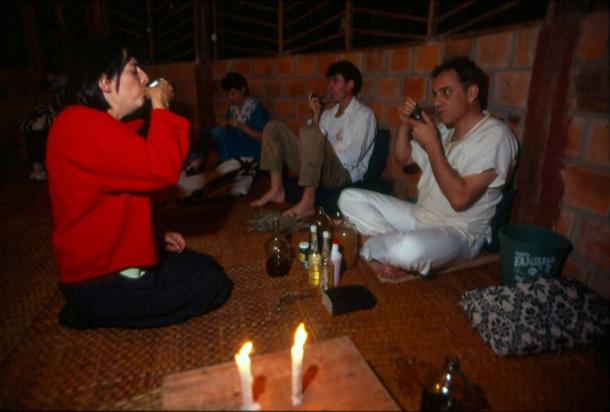 Ayahuasca ceremony in Peru. (Jaime Torres - Takiwasi / CC BY-SA 4.0)