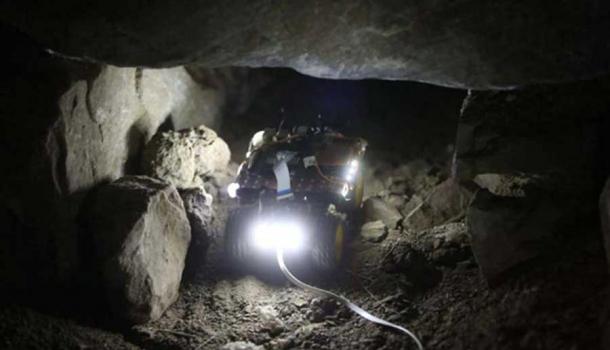 A Chavin Rover robot archaeologist at work in the Chavín de Huántar temple in Peru. (Andina)
